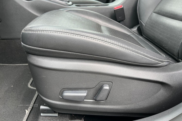 Hyundai Kona 1.6 GDi Hybrid Premium SE 5dr [Auto] - HEATED/COOLED SEATS, HEATED STEERING WHEEL, BLIND SPOT MONITOR, REAR CAMERA with PARKING SENSORS, KEYLESS GO in Antrim