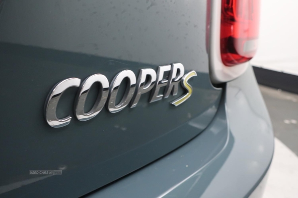 MINI HATCHBACK 135kW Cooper S Multitone Edition 33kWh 3dr Auto in Antrim