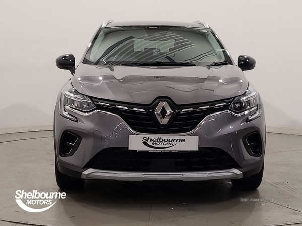 Renault Captur 1.6 E-TECH techno SUV 5dr Petrol Hybrid Auto Euro 6 (s/s) (145 ps) in Down