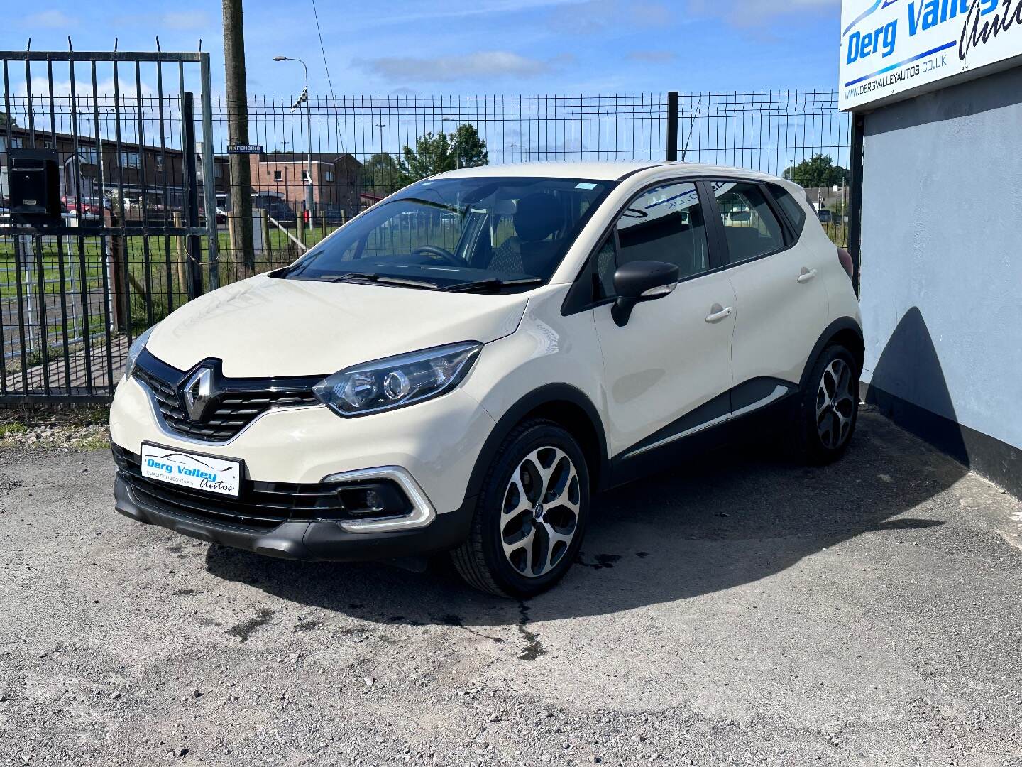 Renault Captur DIESEL HATCHBACK in Tyrone