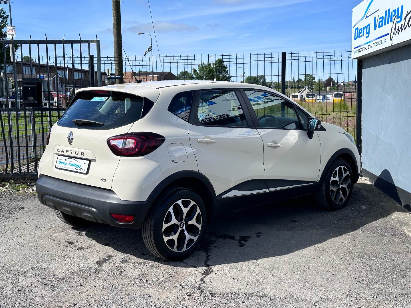 Renault Captur DIESEL HATCHBACK in Tyrone