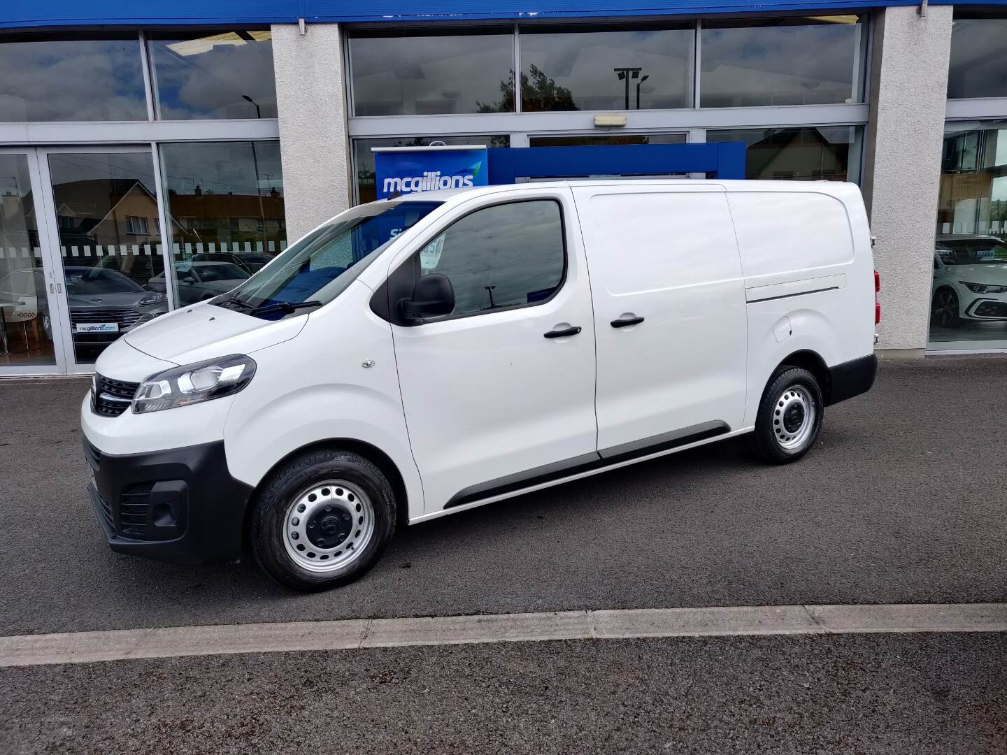 Vauxhall Vivaro L2 DIESEL in Tyrone