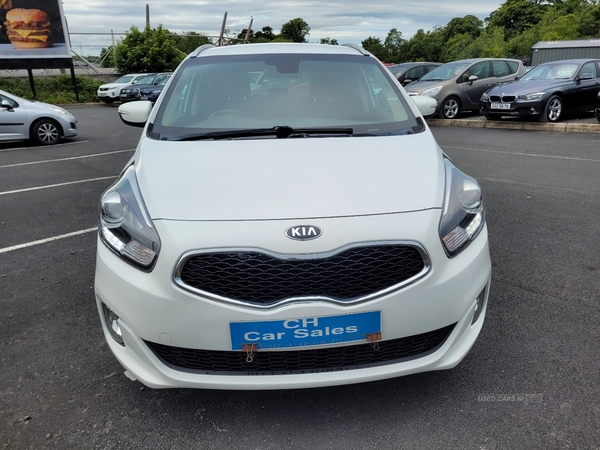 Kia Carens DIESEL ESTATE in Down