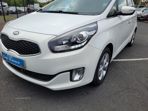 Kia Carens DIESEL ESTATE in Down