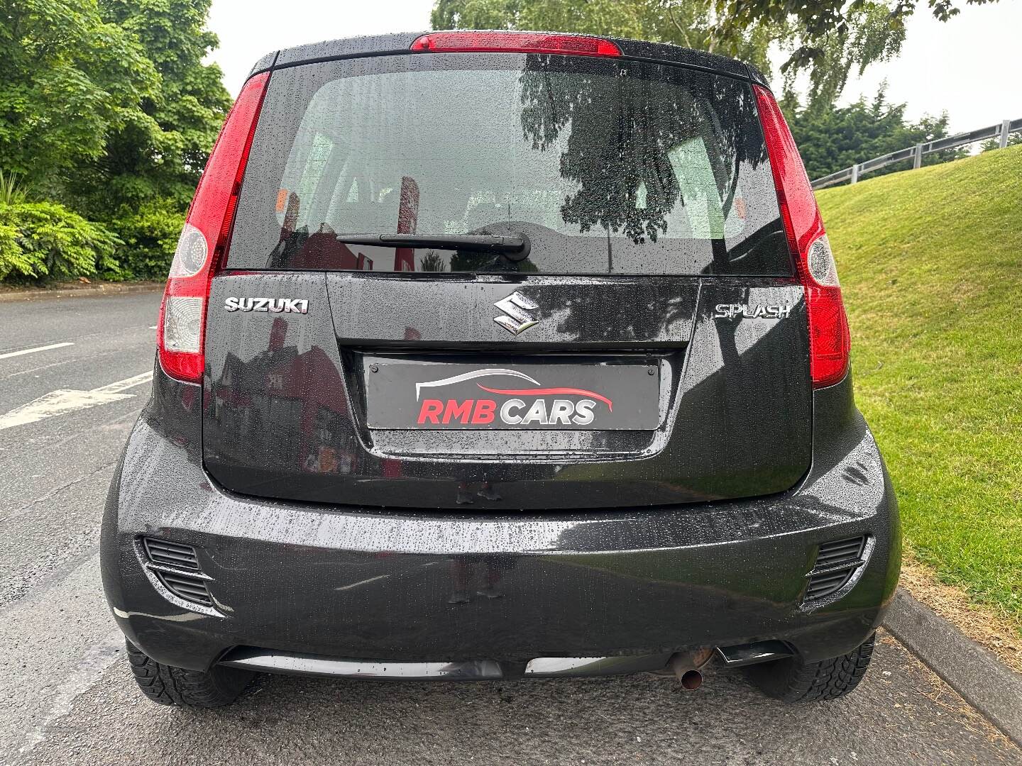 Suzuki Splash HATCHBACK in Down