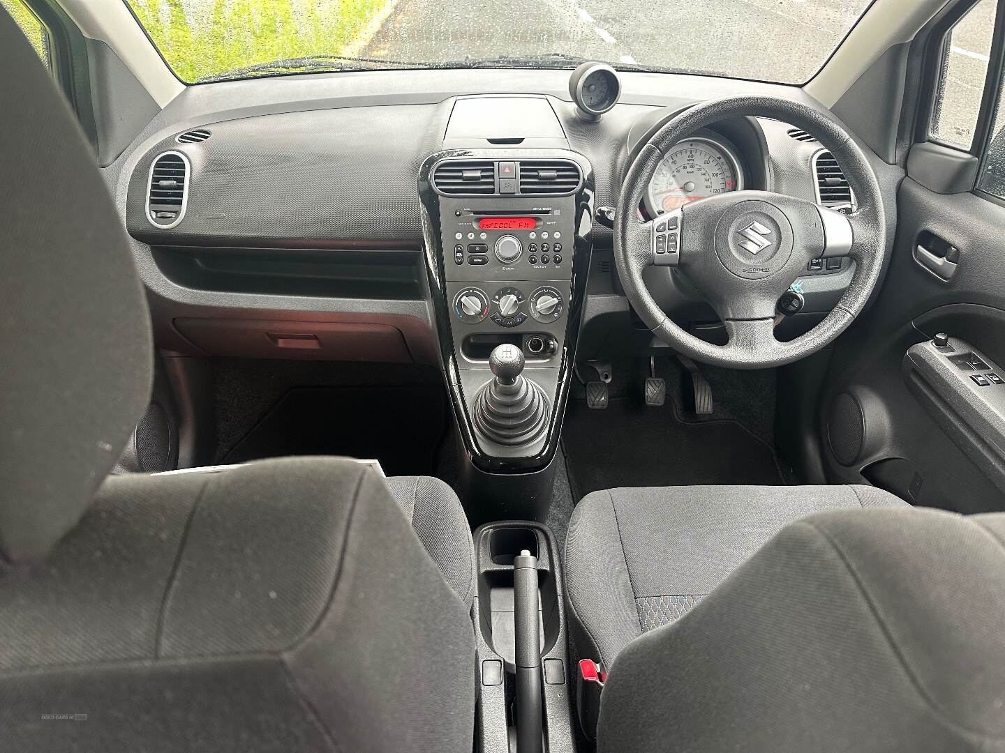 Suzuki Splash HATCHBACK in Down