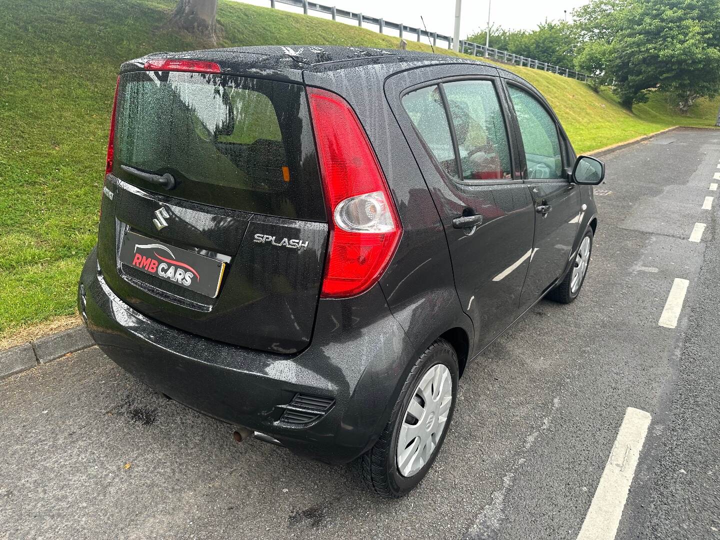 Suzuki Splash HATCHBACK in Down