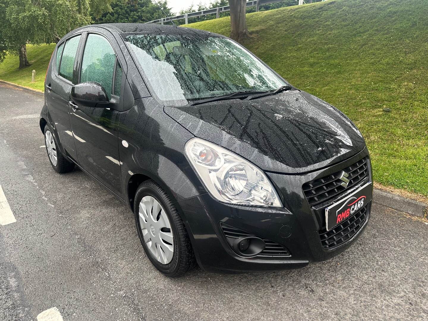 Suzuki Splash HATCHBACK in Down