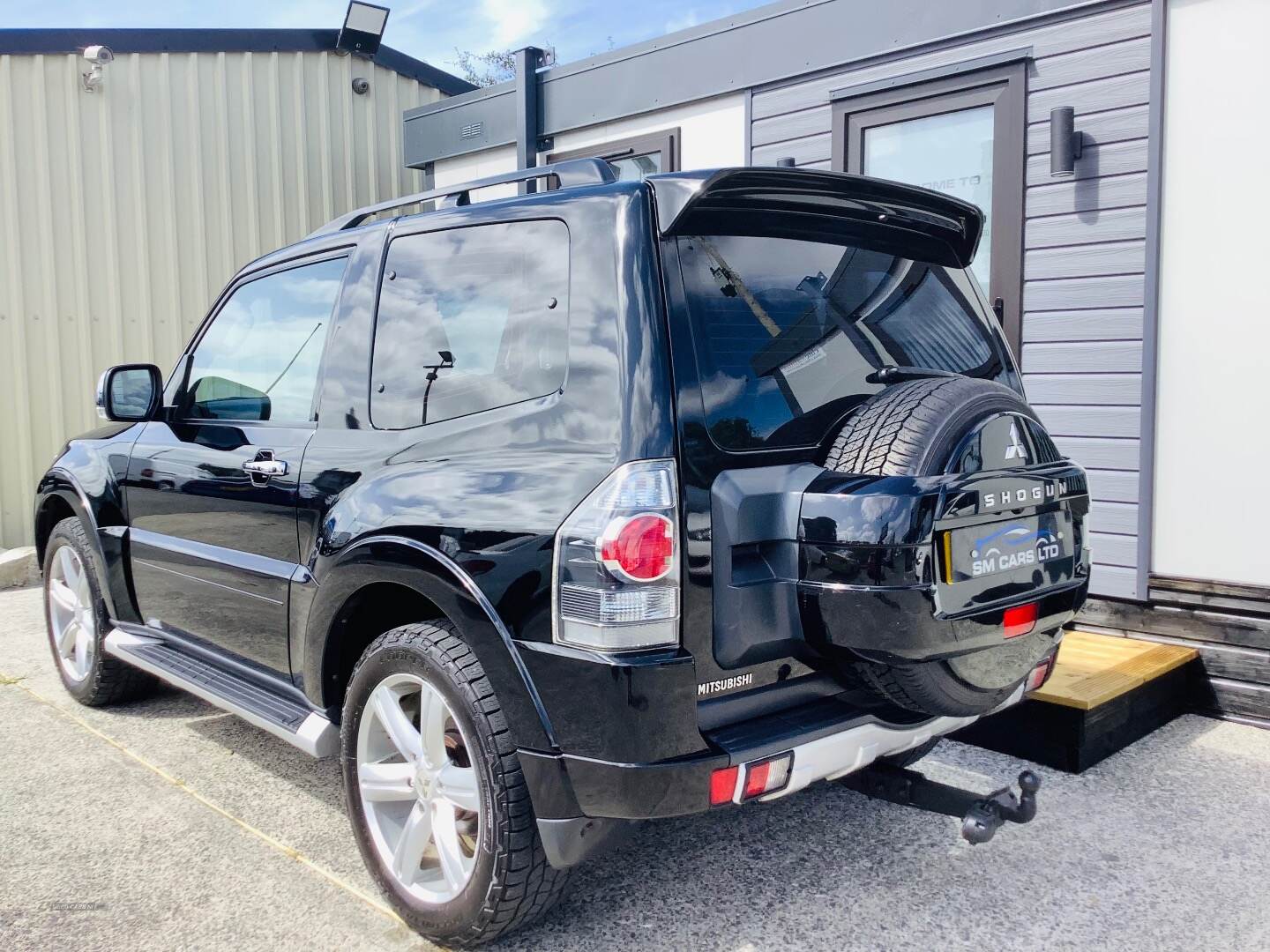 Mitsubishi Shogun DIESEL STATION WAGON in Down