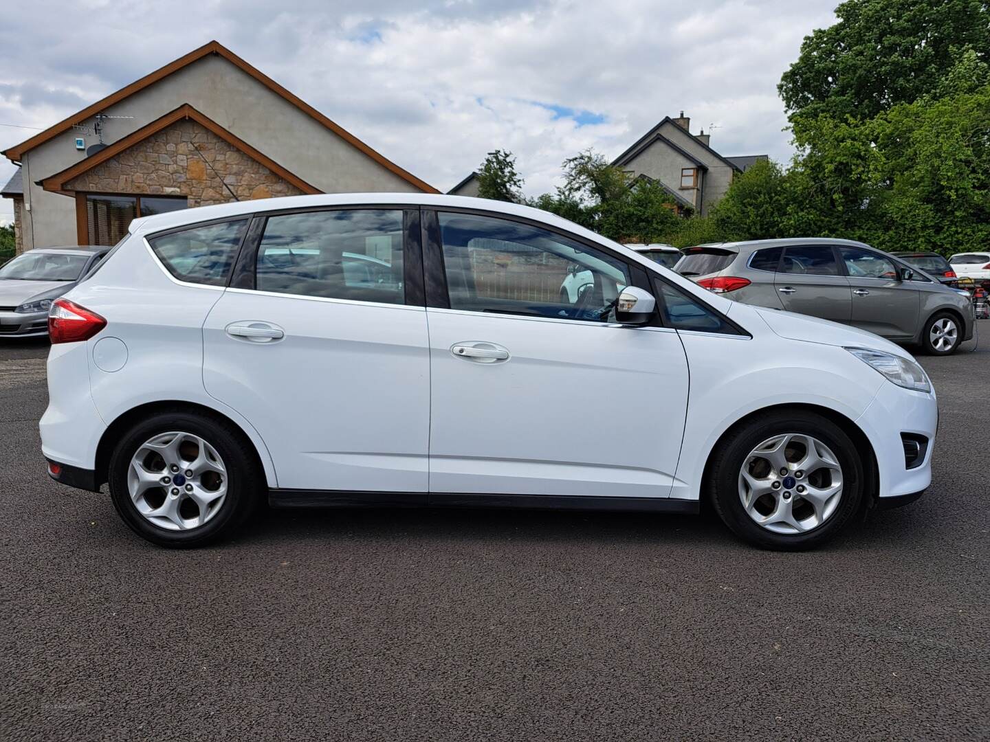 Ford C-max ESTATE in Antrim