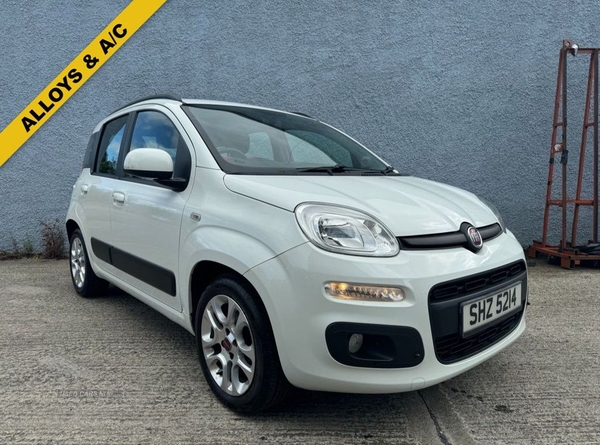 Fiat Panda 1.2 LOUNGE 5d 69 BHP in Down