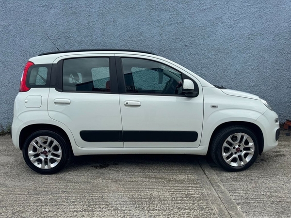 Fiat Panda 1.2 LOUNGE 5d 69 BHP in Down