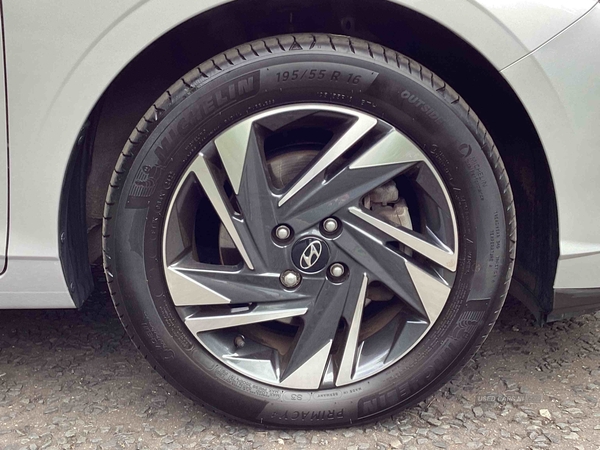 Hyundai i20 1.0T GDi 48V MHD SE Connect 5dr DCT in Down