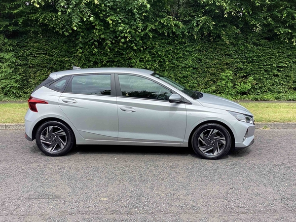 Hyundai i20 1.0T GDi 48V MHD SE Connect 5dr DCT in Down