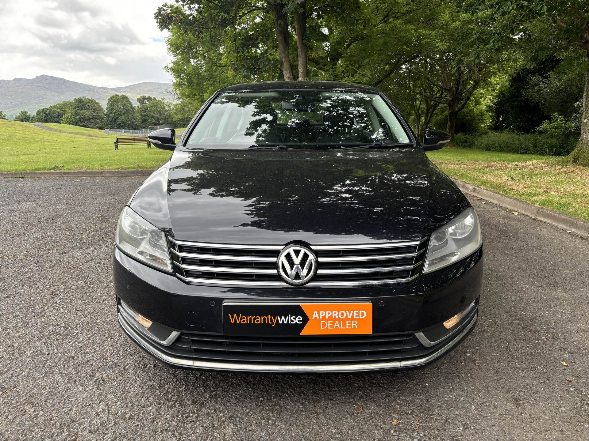 Volkswagen Passat DIESEL SALOON in Down