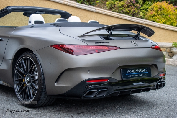 Mercedes SL AMG CONVERTIBLE in Down