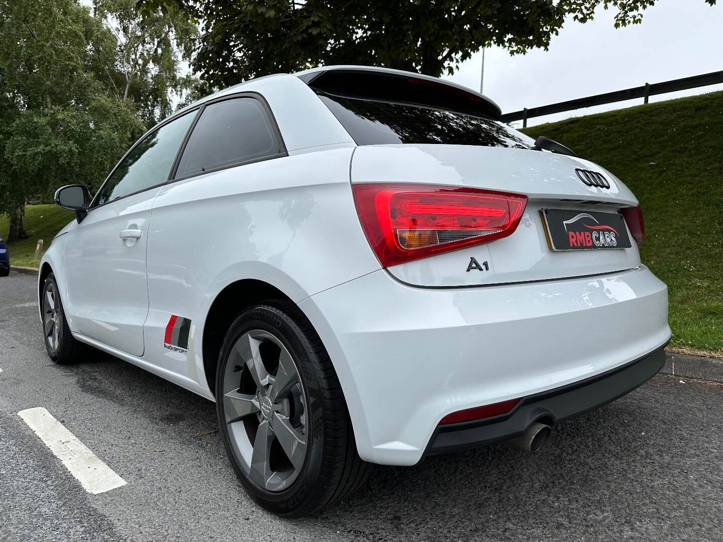 Audi A1 HATCHBACK in Down