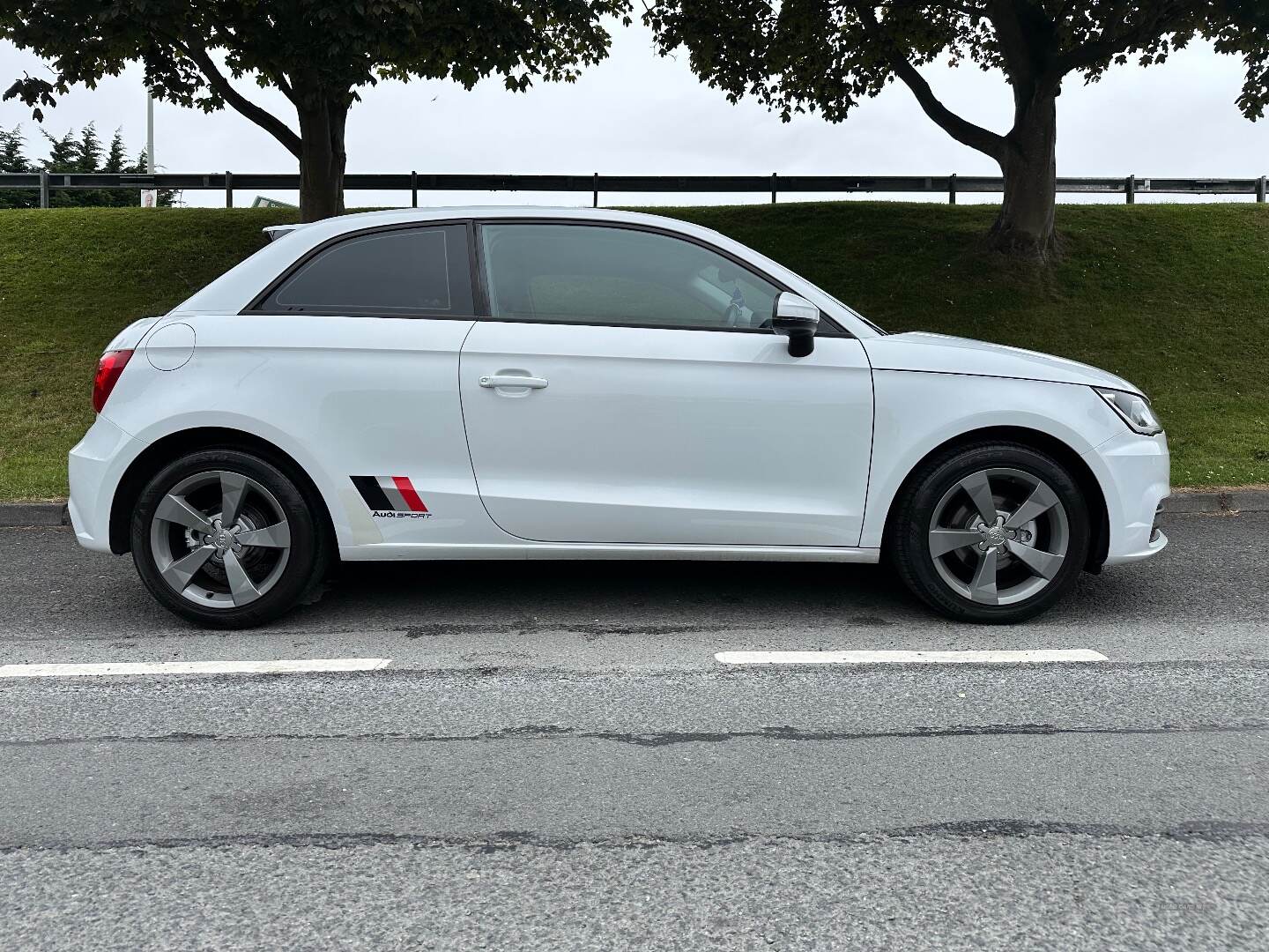 Audi A1 HATCHBACK in Down