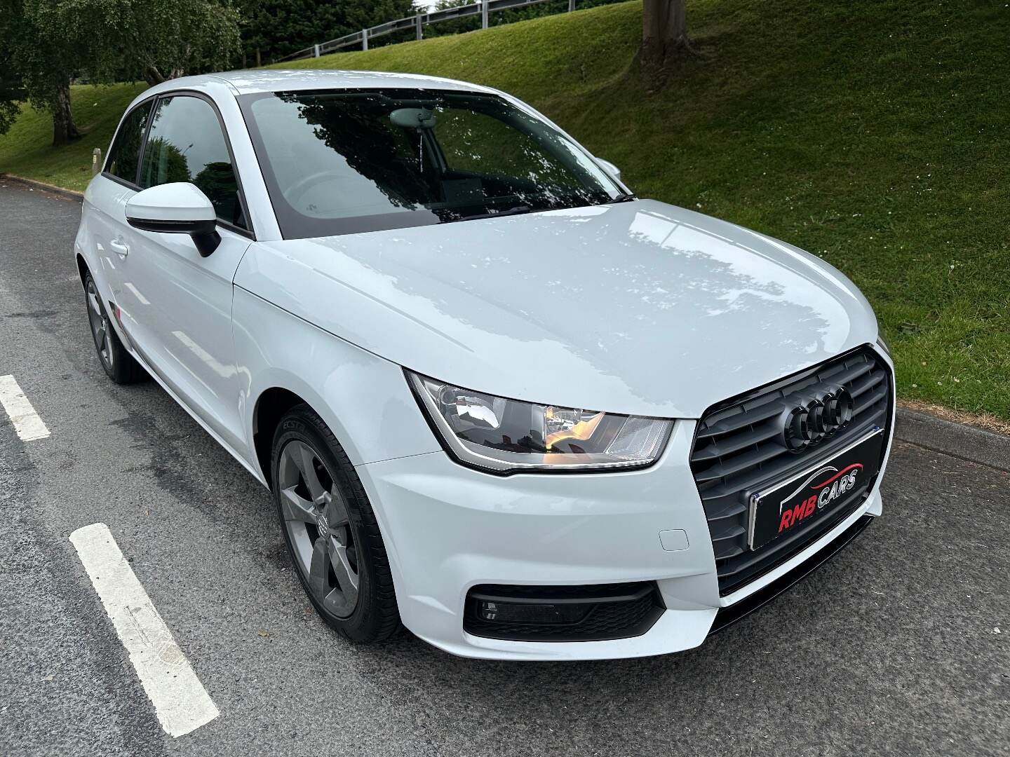 Audi A1 HATCHBACK in Down