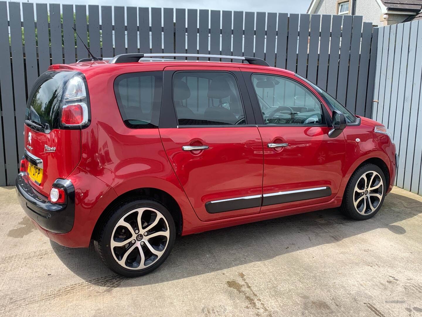 Citroen C3 Picasso DIESEL ESTATE in Antrim