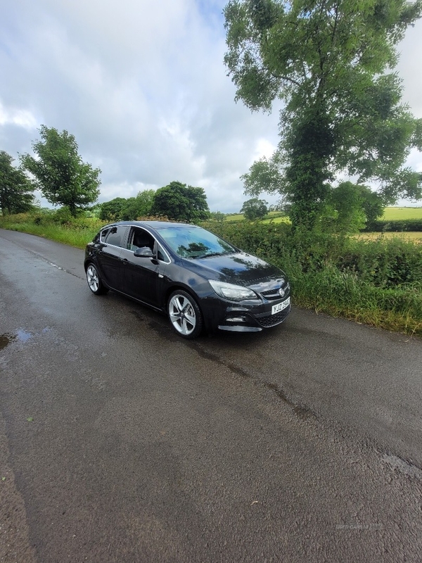 Vauxhall Astra 1.4T 16V Limited Edition 5dr [Leather] in Down