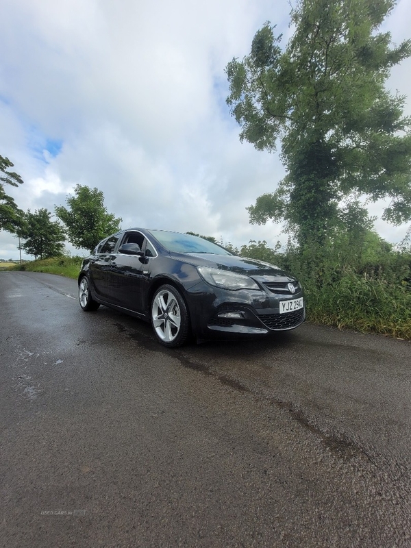 Vauxhall Astra 1.4T 16V Limited Edition 5dr [Leather] in Down