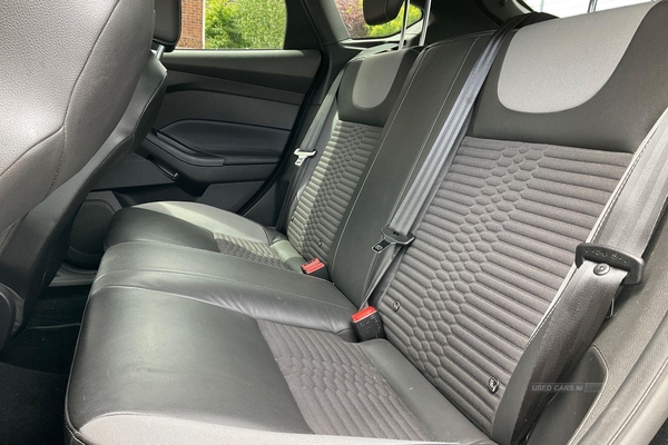 Ford Focus 2.0 TDCi 185 ST-2 Navigation 5dr**ST RECARO SPORTS SEATS - SAT NAV - CRUISE CONTROL - PUSH BUTTON START - BLUETOOTH - EXCELLENT CONDITION!!** in Antrim