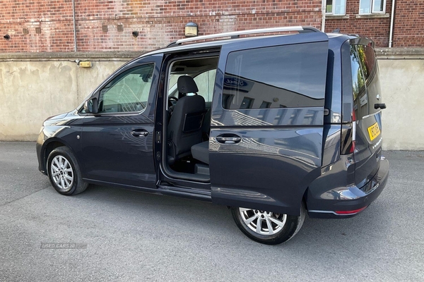 Ford Tourneo Connect 2.0 EcoBlue Titanium 5dr**APPLE CARPLAY & ANDROID AUTO - HEATED SEATS - SAT NAV - CRUISE CONTROL - FRONT & REAR SENSORS - VERY SPACIOUS** in Antrim