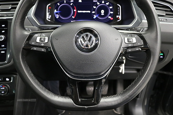 Volkswagen Tiguan 2.0 TDi 150 4Motion SEL 5dr in Down