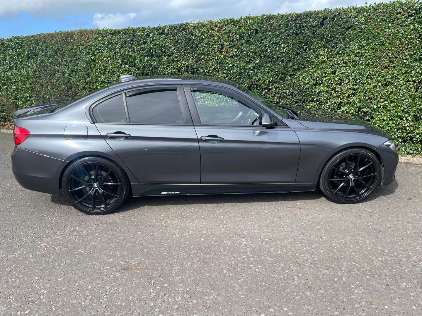 BMW 3 Series DIESEL SALOON in Derry / Londonderry