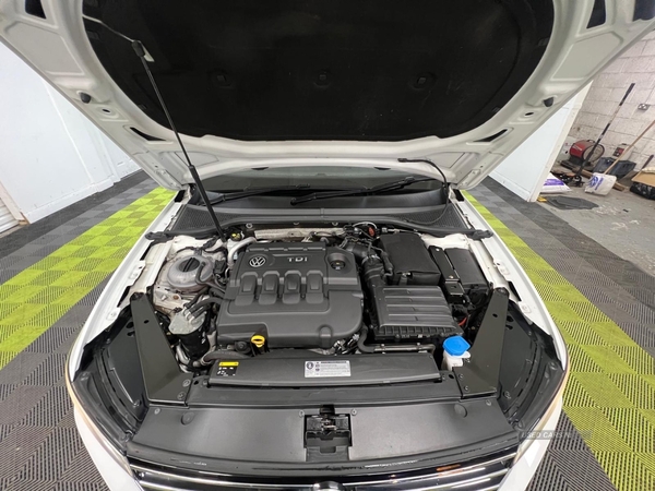 Volkswagen Passat DIESEL SALOON in Antrim