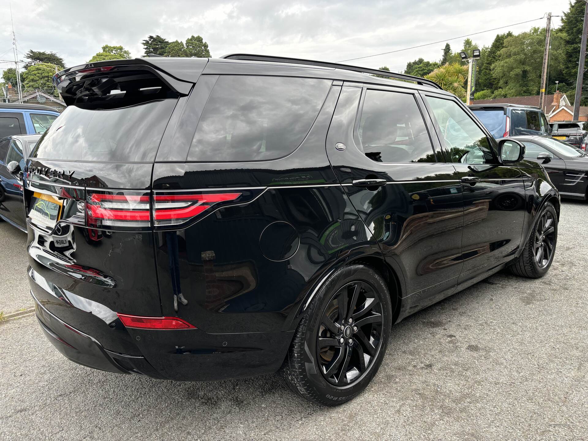 Land Rover Discovery SW SPECIAL EDITIONS in Down