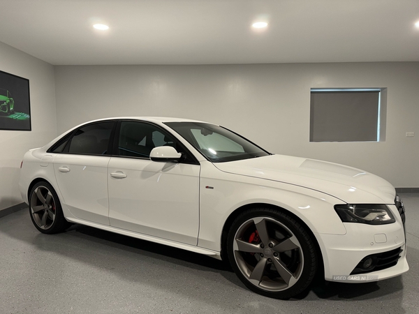 Audi A4 2.0 TDI 136 Black Edition 4dr [Start Stop] in Down