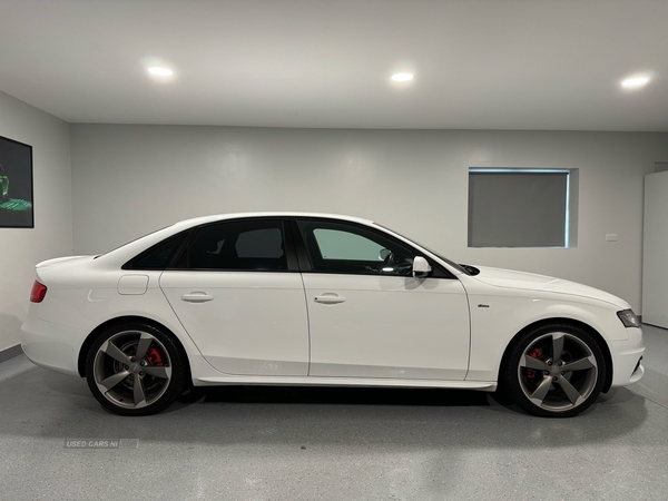 Audi A4 2.0 TDI 136 Black Edition 4dr [Start Stop] in Down