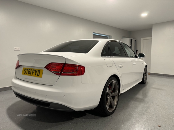 Audi A4 2.0 TDI 136 Black Edition 4dr [Start Stop] in Down