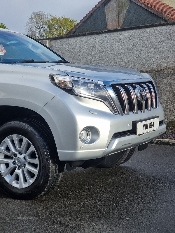 Toyota Land Cruiser 3.0 D-4D Icon 5dr Auto 7 Seats in Down