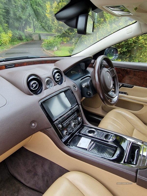 Jaguar XJ Series 3.0d V6 Luxury 4dr Auto [8] in Tyrone