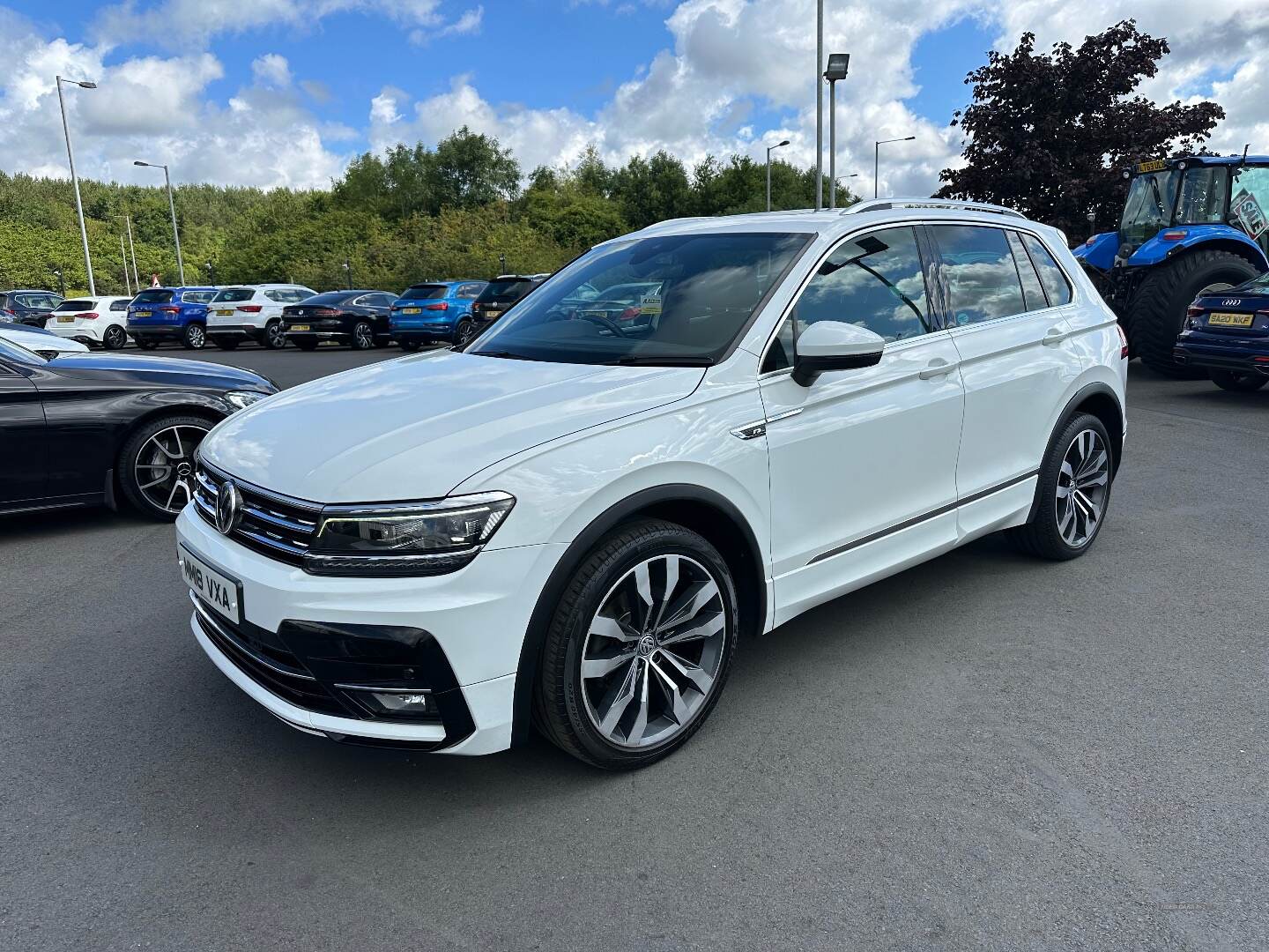 Volkswagen Tiguan DIESEL ESTATE in Down