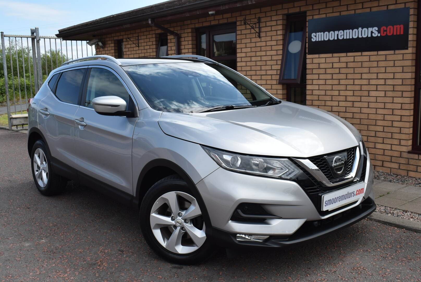 Nissan Qashqai DIESEL HATCHBACK in Antrim