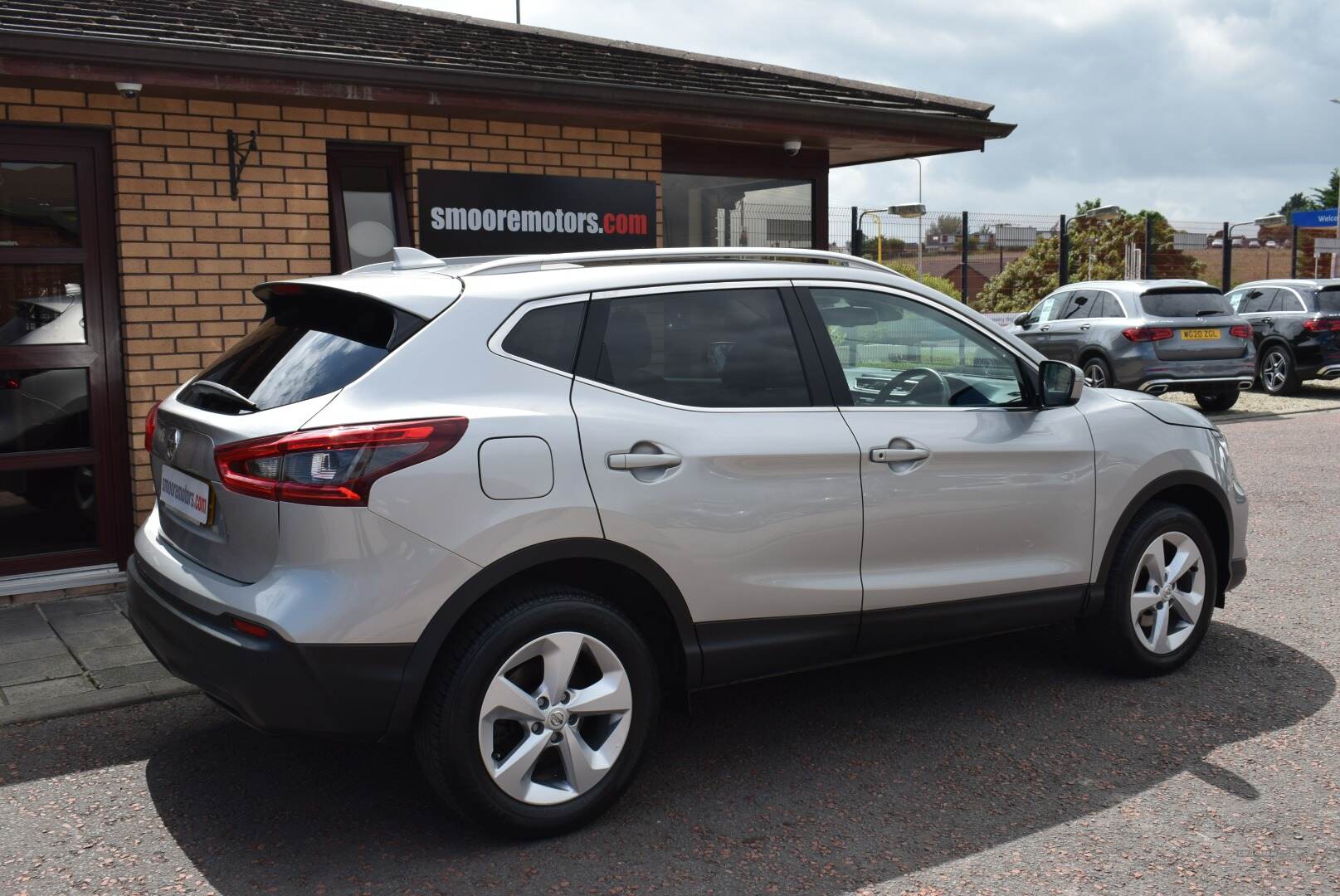 Nissan Qashqai DIESEL HATCHBACK in Antrim