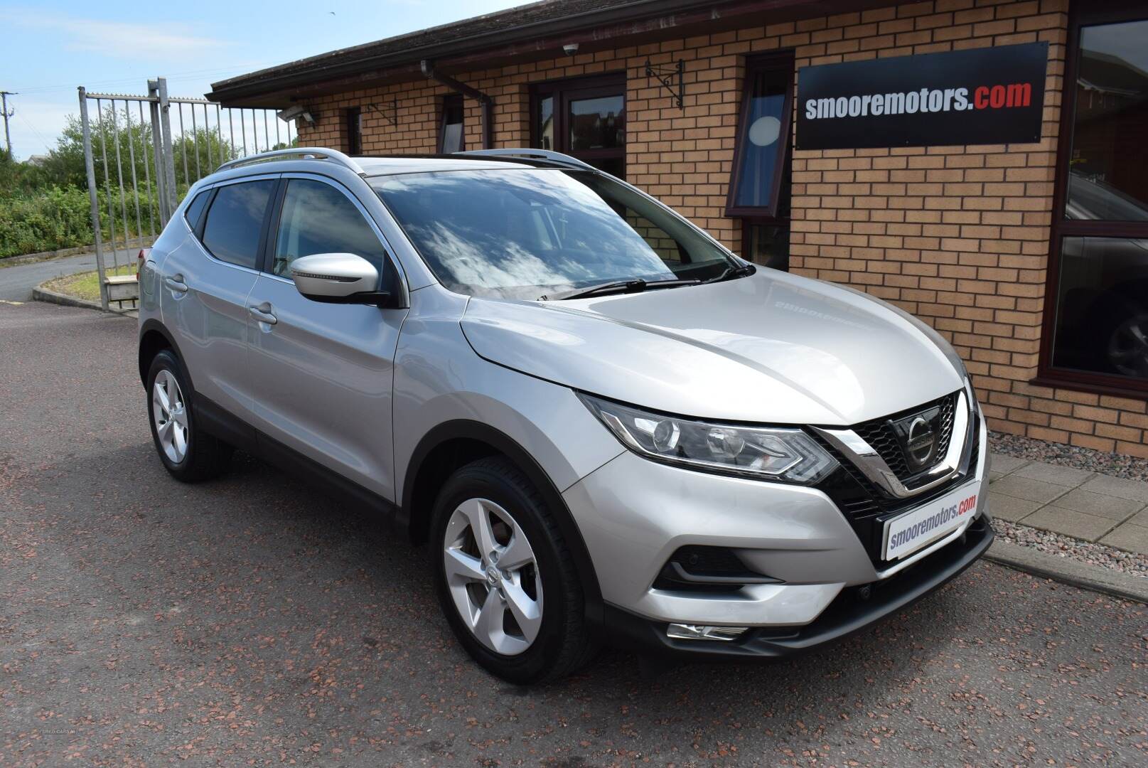 Nissan Qashqai DIESEL HATCHBACK in Antrim