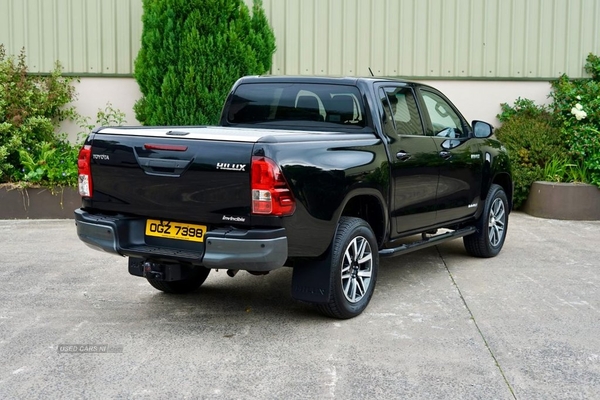 Toyota Hilux 2.4 INVINCIBLE X 4WD D-4D DCB 147 BHP SAT NAV, TOW BAR, ROLLER SHUTTER in Down