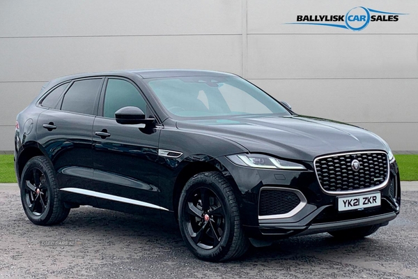 Jaguar F-Pace R-DYNAMIC S 2.0D 200 AUTO AWD IN BLACK WITH ONLY 18K in Armagh