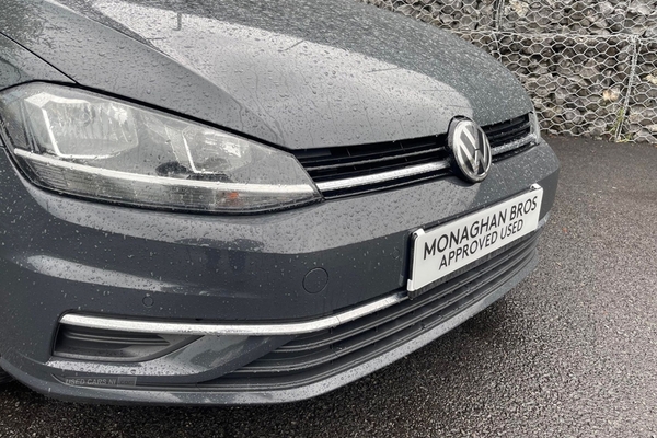 Volkswagen Golf 1.6 TDI SE [Nav] 5dr DSG (0 PS) in Fermanagh