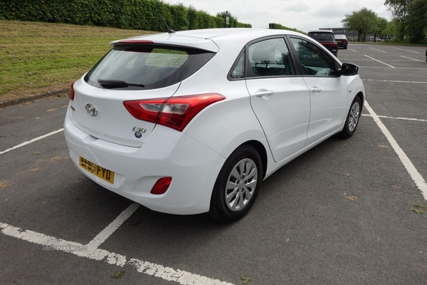 Hyundai i30 1.6 CRDI S BLUE DRIVE 5d 109 BHP ECONOMICAL 6 SPEED GEARBOX in Antrim