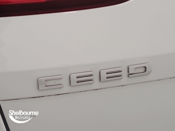 Kia Ceed 1.6 CRDi MHEV 2 Sportswagon 5dr Diesel Hybrid Manual Euro 6 (s/s) (134 bhp) in Down