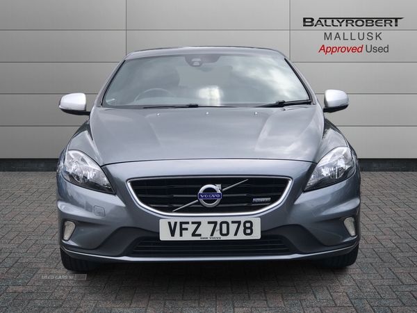 Volvo V40 D2 R DESIGN 5dr in Antrim