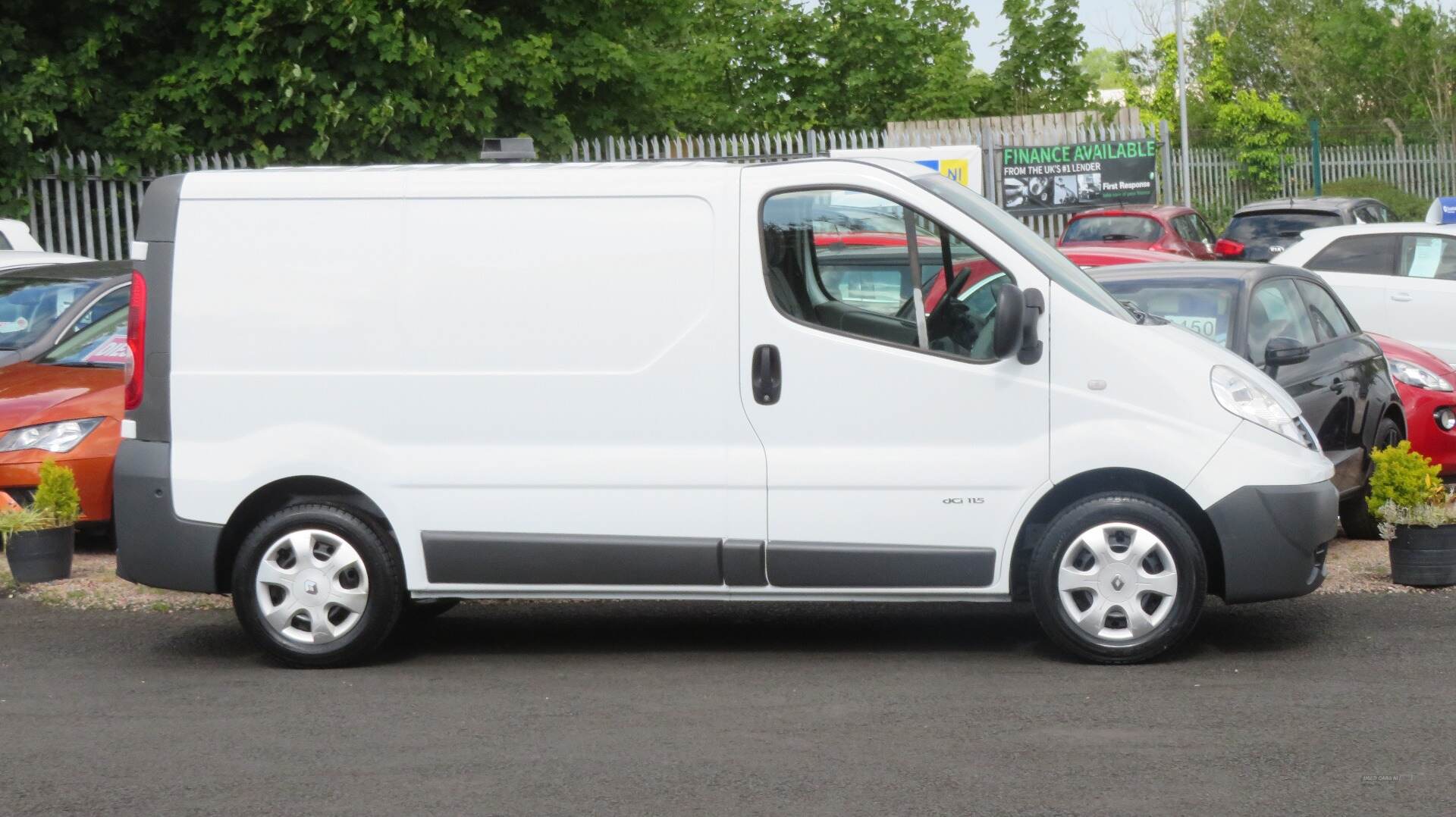 Renault Trafic SWB DIESEL in Derry / Londonderry