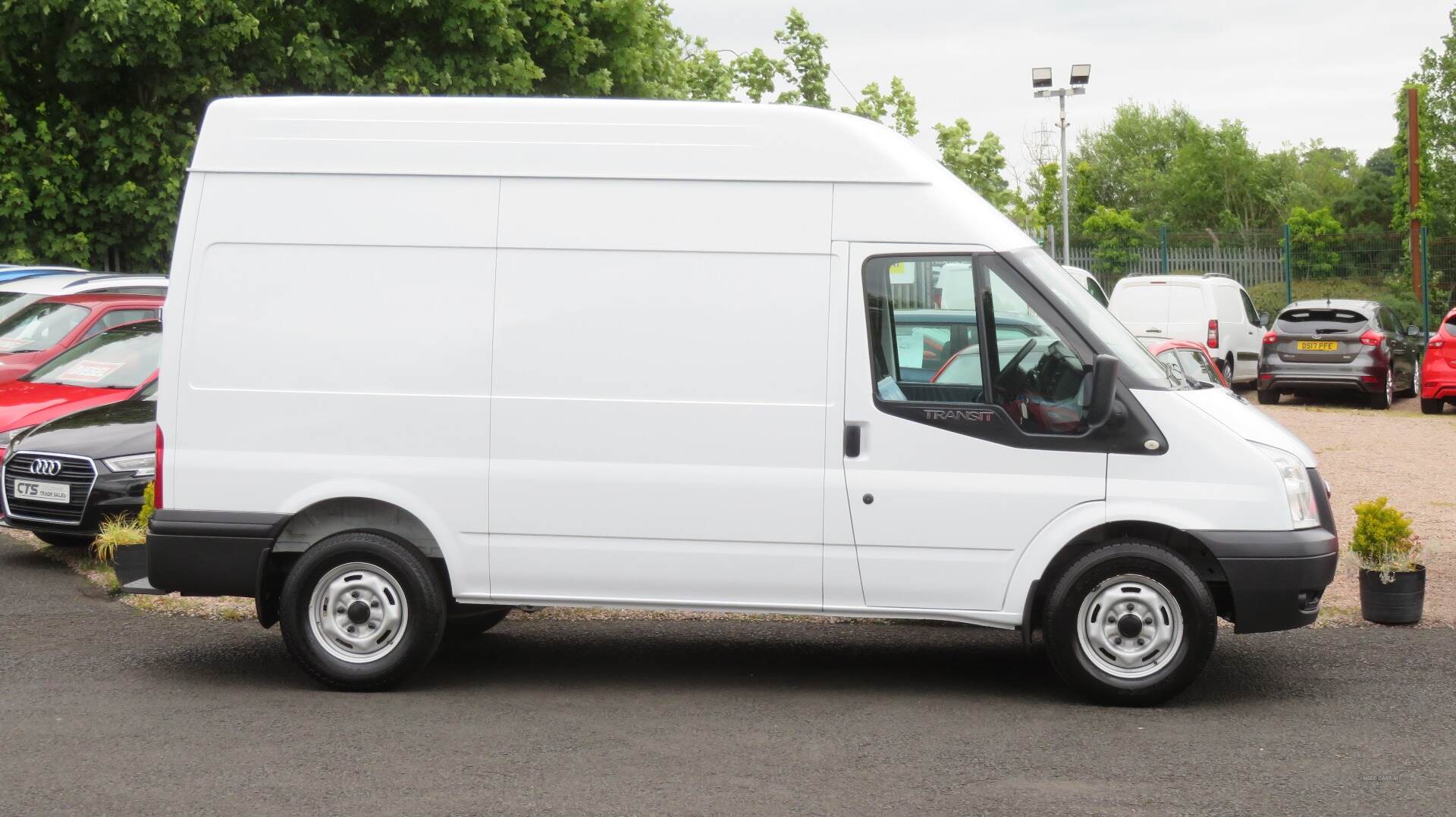 Ford Transit 350 MWB DIESEL FWD in Derry / Londonderry