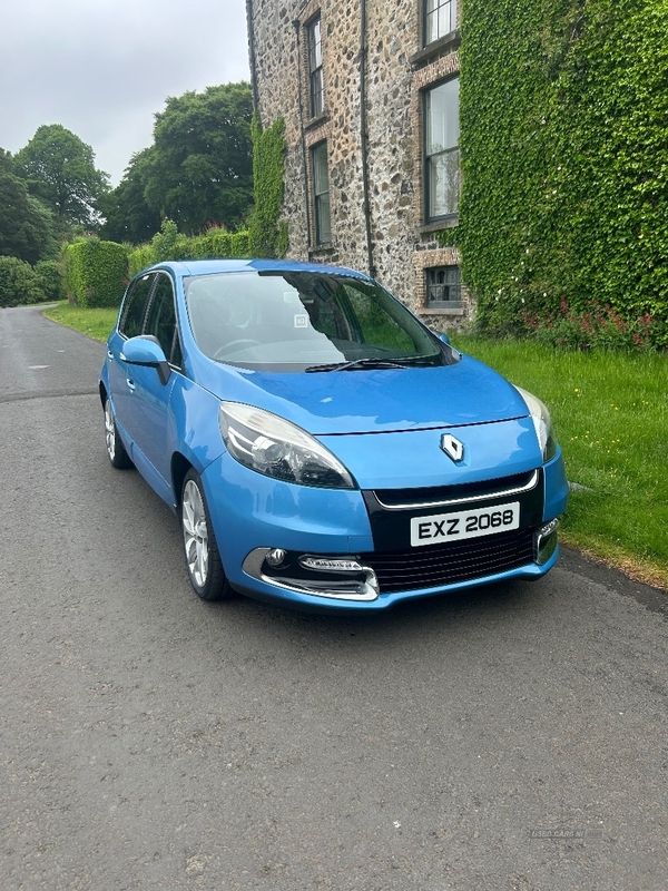 Renault Scenic DIESEL ESTATE in Antrim